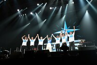 水瀬いのり「Inori Minase LIVE TOUR 2018 BLUE COMPASS」千葉・幕張イベントホール公演の様子。