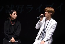 左から江口のりこ、太田将熙（DearDream）。