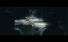 [ALEXANDROS]「Mosquito Bite」ミュージックビデオのワンシーン。