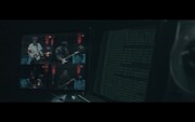 [ALEXANDROS]「Mosquito Bite」ミュージックビデオのワンシーン。