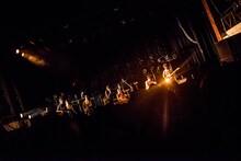 Keishi Tanakaのライブの様子。（Photo by Yukiko Ono）