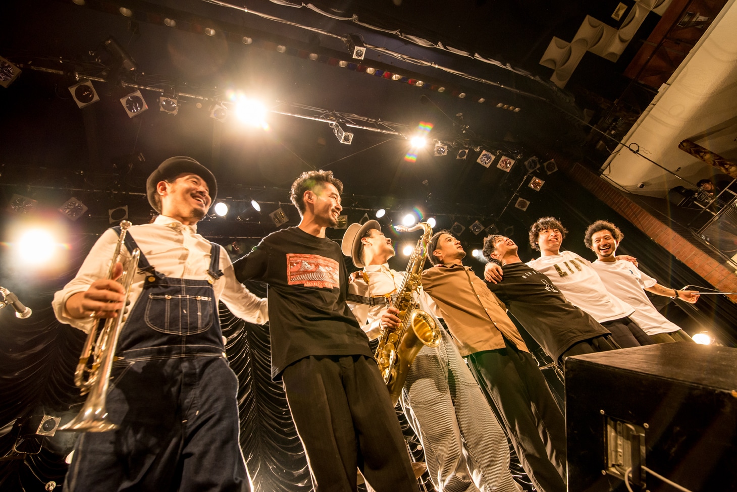 Keishi Tanakaのライブの様子。（Photo by Yukiko Ono）