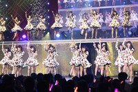 「AKB48グループ 成人式コンサート～大人になんかなるものか～」場面カット