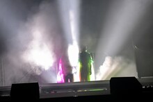 「CHATMONCHY LAST ONEMAN LIVE ～I Love CHATMONCHY～」チャットモンチーの登場シーン。（撮影：古溪一道）