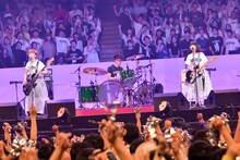 「CHATMONCHY LAST ONEMAN LIVE ～I Love CHATMONCHY～」の様子。（撮影：古溪一道）