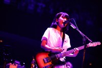 橋本絵莉子（撮影：上山陽介）