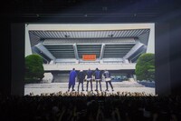 FLOW「FLOW 15th Anniversary TOUR 2018『アニメ縛り』」東京・チームスマイル・豊洲PIT公演の様子。（撮影：柴田恵理）