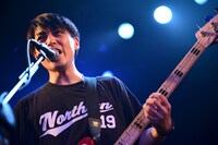 GURE（B, Cho / HAWAIIAN6）（撮影：半田安政［Showcase］）