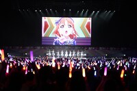 「LOVELIVE! SUNSHINE!! Aqours World LoveLive! in LA ～Beyond the Pacific～」の様子。 (c)2017 プロジェクトラブライブ!サンシャイン!!