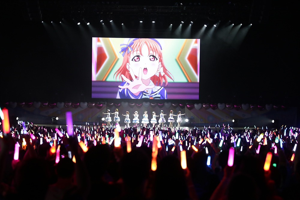 「LOVELIVE! SUNSHINE!! Aqours World LoveLive! in LA ～Beyond the Pacific～」の様子。 (c)2017 プロジェクトラブライブ!サンシャイン!!
