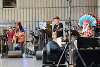 写真左から鈴木博文（Blues Harp, Cho / ムーンライダーズ）、直枝政広（Vo, G）、鈴木慶一（G / ムーンライダーズ）、白井良明（G / ムーンライダーズ）。（撮影：坂田律子）