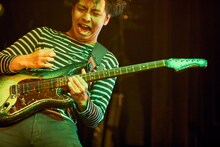 吉野エクスプロージョン（G, Cho / ハンブレッダーズ）（Photo by Hiroyuki Dozono）