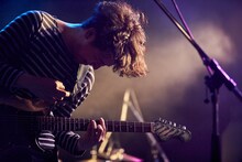 吉野エクスプロージョン（G, Cho / ハンブレッダーズ）（Photo by Hiroyuki Dozono）