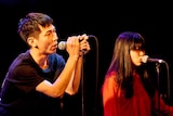 左から前田流星(Vo / バレーボウイズ)、オオムラツヅミ(Vo / バレーボウイズ)。(Photo by Hiroyuki Dozono)