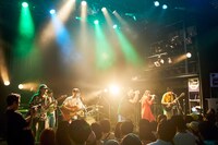 バレーボウイズ（Photo by Hiroyuki Dozono）