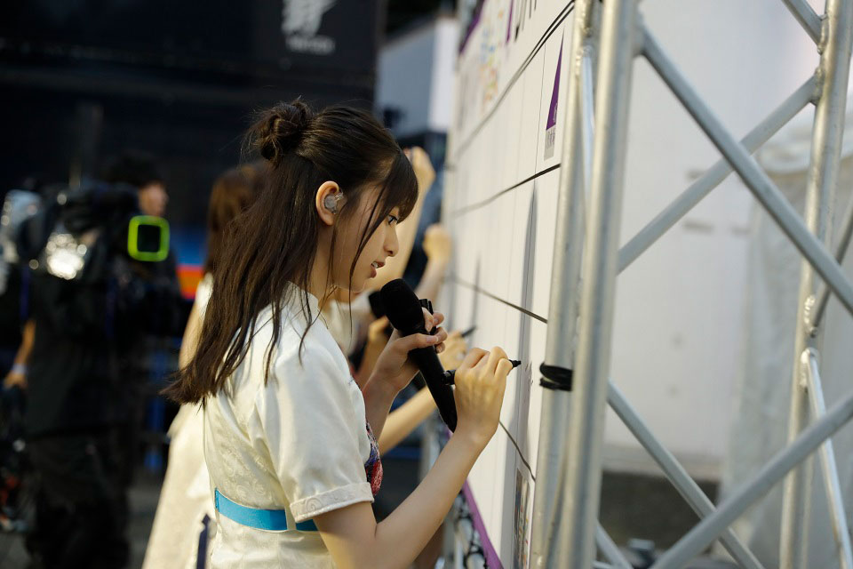 nogizaka_708_18.jpg?impolicy=