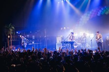「Czecho No Republic presents ドリームシャワー2018」SHE'Sのライブの様子。（Photo by Tetsuya Yamakawa）