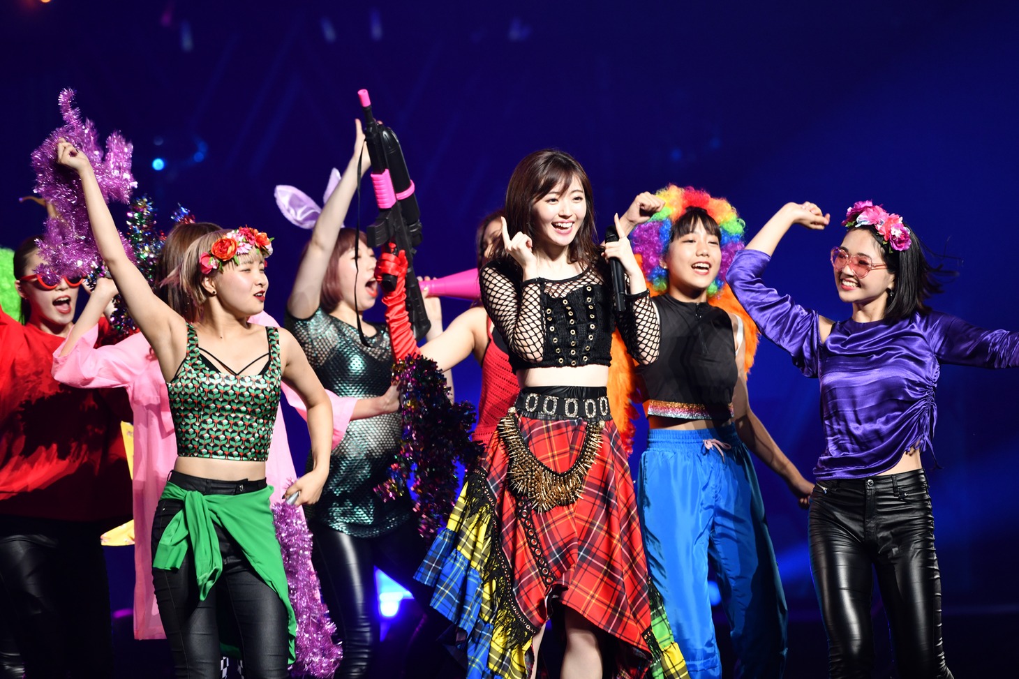 「鈴木愛理 1st LIVE ～Do me a favor @ 日本武道館～」の様子。