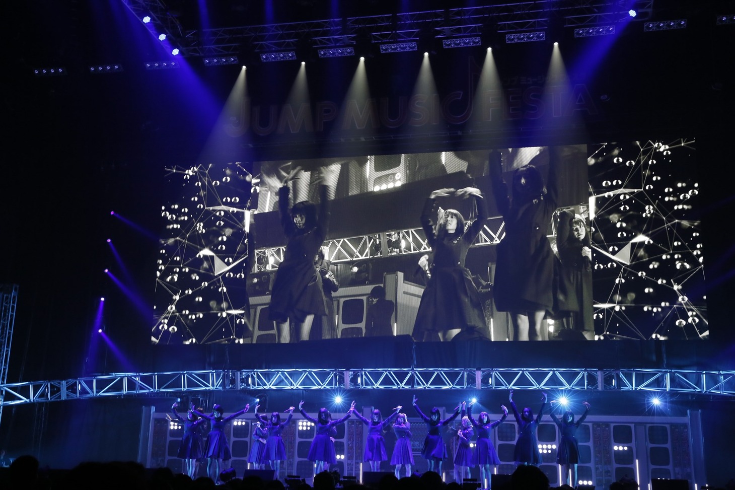 欅坂46