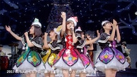 ももいろクローバーZ「ももいろクリスマス 2017 ～完全無欠のElectric Wonderland～」トレイラー“大阪城ホールVer.”のワンシーン。