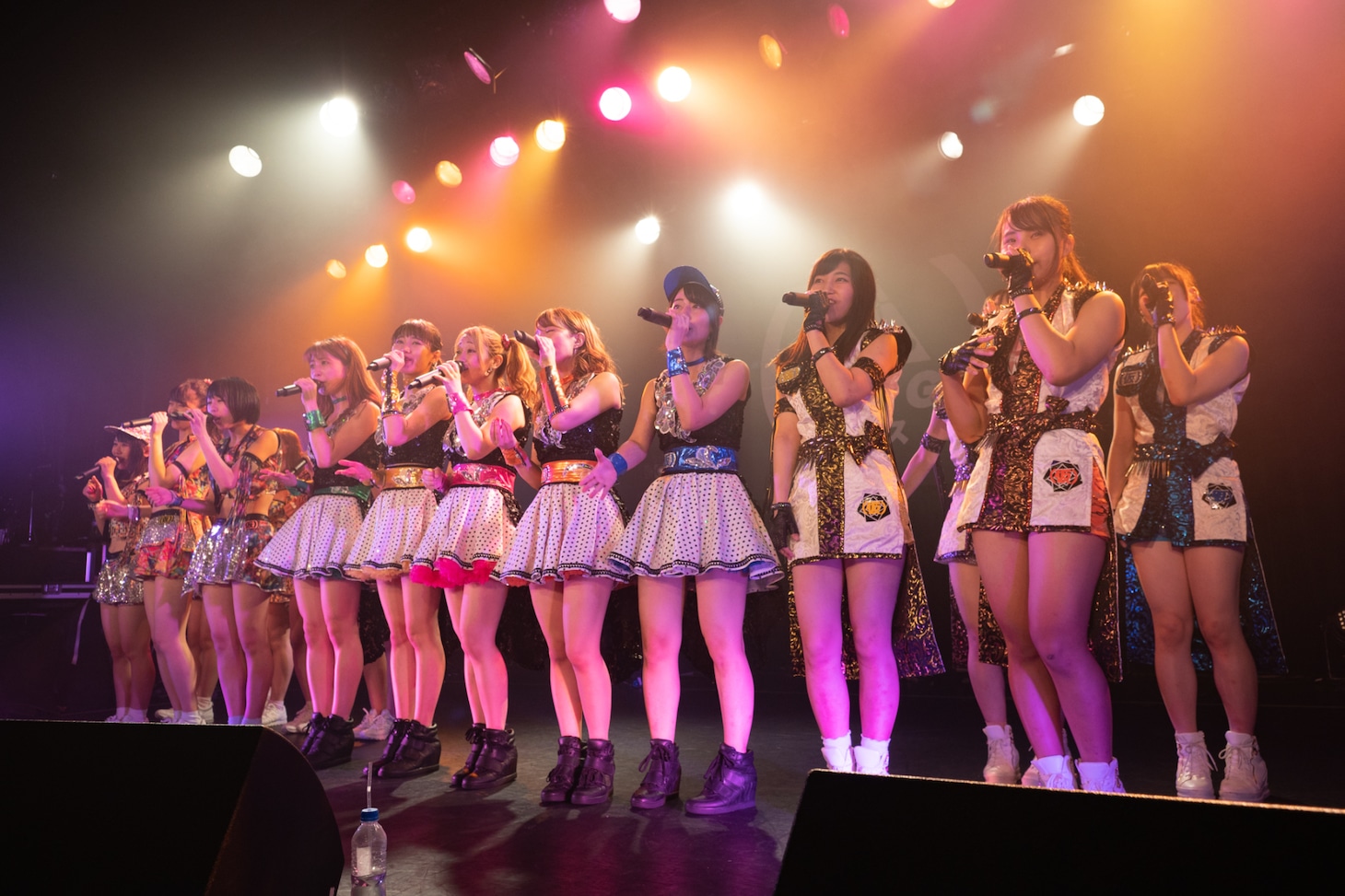 「アップアップガールズ（フェス）」の様子。