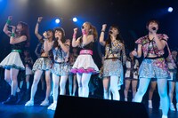 「アップアップガールズ（フェス）」の様子。