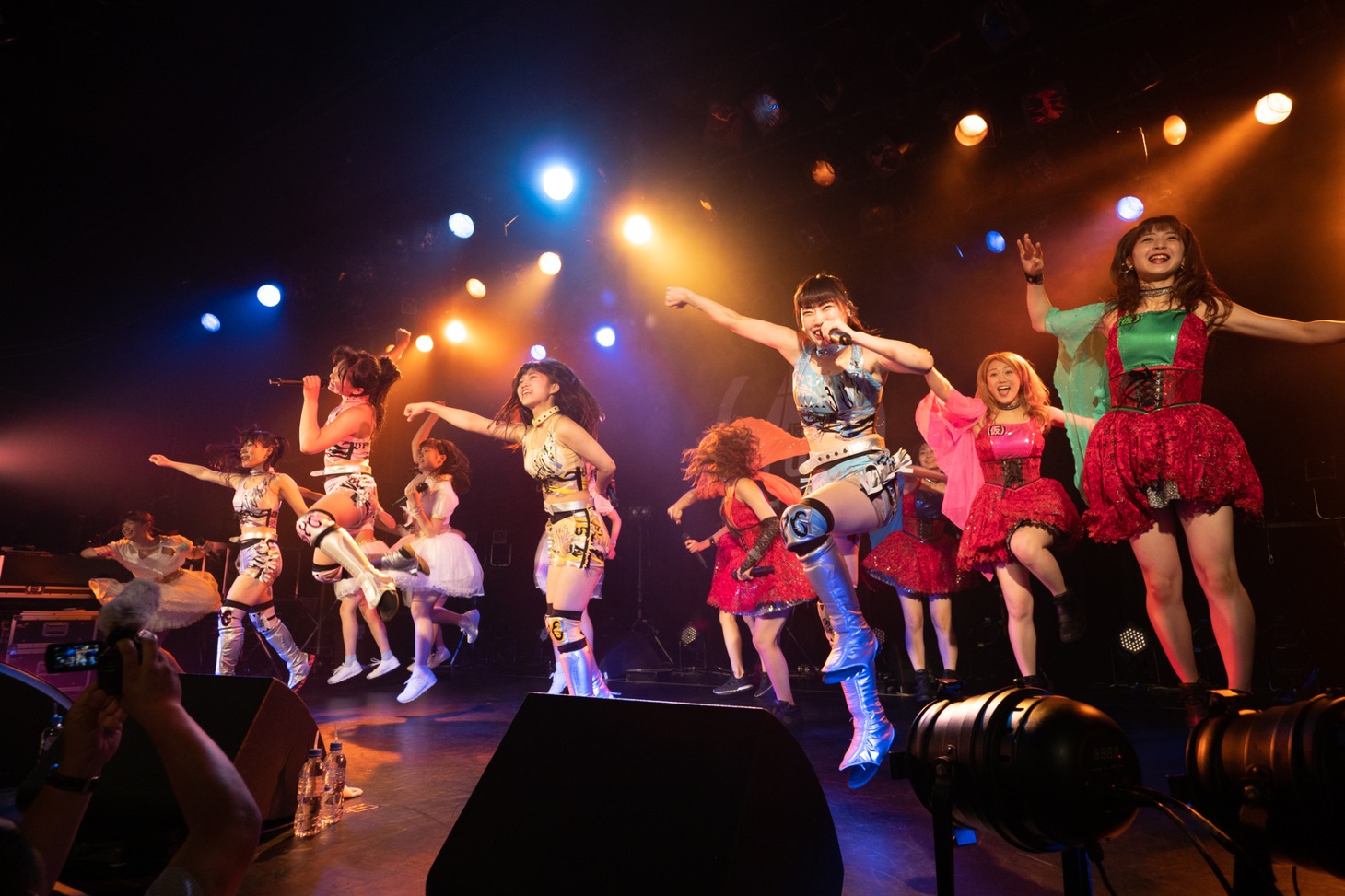 「アップアップガールズ（フェス）」の様子。
