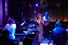 Chara「Shut Up And Kiss Me! ～Sweet Soul Sessions Supreme～」東京・ブルーノート東京公演の様子。(c)amitamari