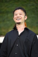 磯部寛之（B, Cho / [ALEXANDROS]）