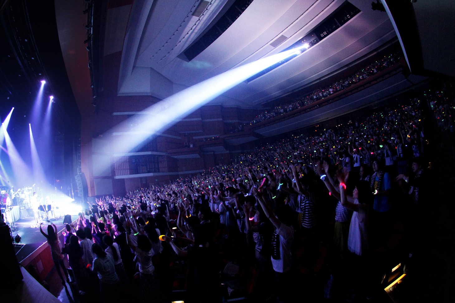 スキマスイッチ「SUKIMASWITCH TOUR 2018 "ALGOrhythm"」愛知・刈谷市総合文化センター公演の様子。（撮影：岩佐篤樹）