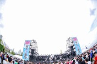 「アイドル横丁夏まつり!!～2018～」でパフォーマンスするLADYBABY。（写真提供：キングレコード）