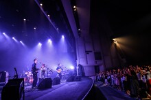 ORIGINAL LOVE「Wake Up Challenge Tour」東京・昭和女子大学人見記念講堂公演の様子。（撮影：工藤ちひろ）