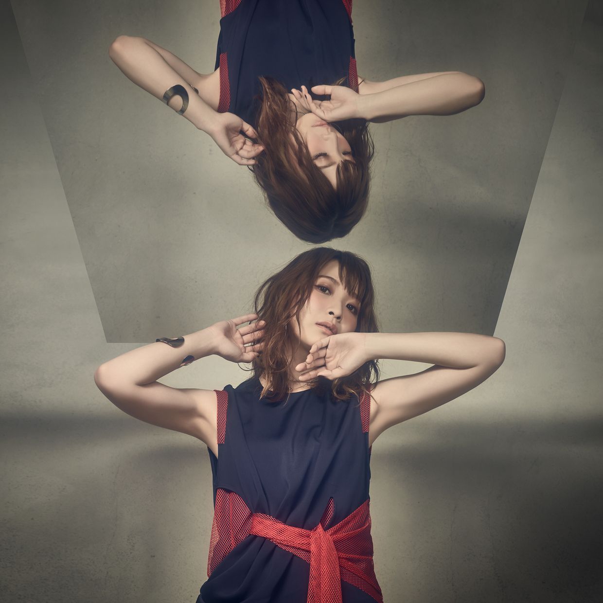 May'n「天使よ故郷を聞け」通常盤ジャケット