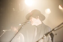 ウソツキ（撮影：タカギユウスケ）