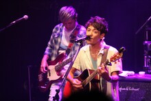 新里英之（Vo, G）