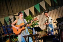 藤原さくら「藤原さくら 野外音楽会2018」の様子。（撮影：羽田誠）