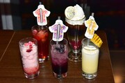 「SKYTREE CAFE」で販売されている「ソラクロ祭」のオリジナルパフェとももいろクローバーZとのコラボメニュー。
