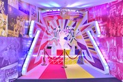 東京・東京スカイツリーの天望回廊で展示されている「ソラカラポイント エンディング」。