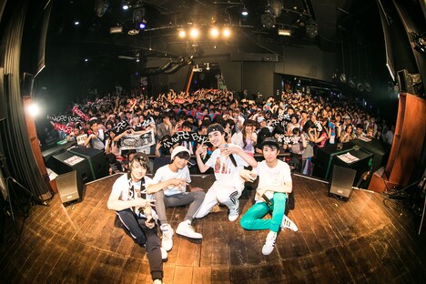 MAGiC BOYZとホーミー。（撮影：笹森健一、小坂茂雄）