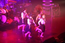 新しい学校のリーダーズ