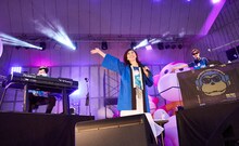 左からまらしぃ、高橋洋子、kors k。