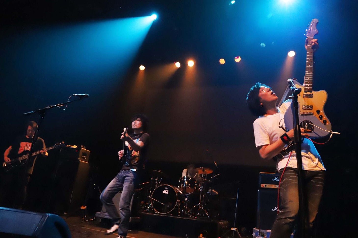 ニューヨーク Gramercy Theatre公演の様子。（写真提供：バッド・ミュージック）