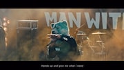 MAN WITH A MISSION「2045」ミュージックビデオより。