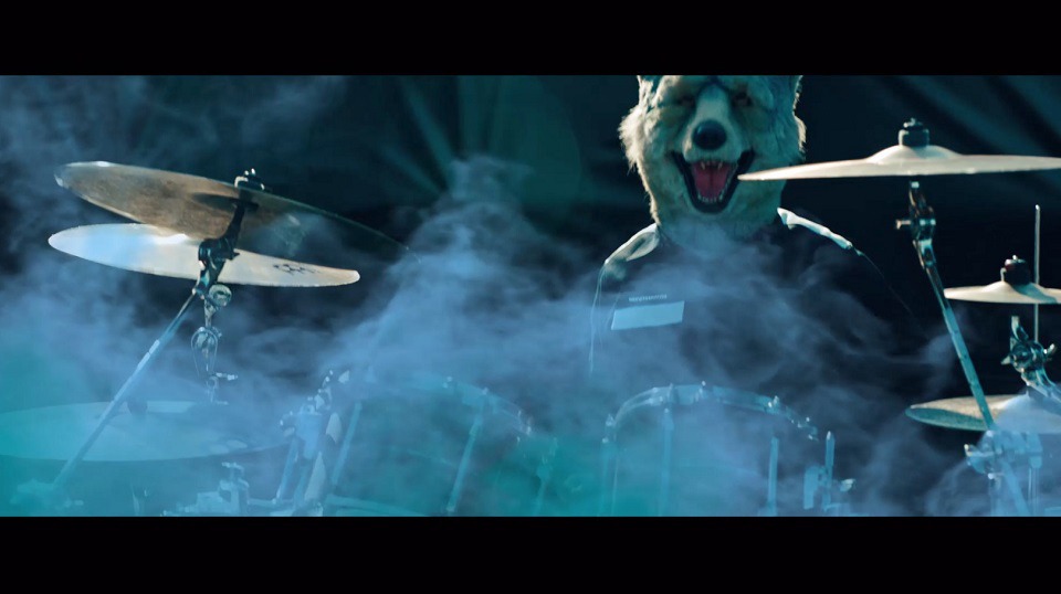 MAN WITH A MISSION「2045」ミュージックビデオより。