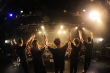 「LACCO TOWER結成16周年特別企画『第4回黒白歌合戦』～黒の日～」の様子。（Photo by Masanori Fujikawa）