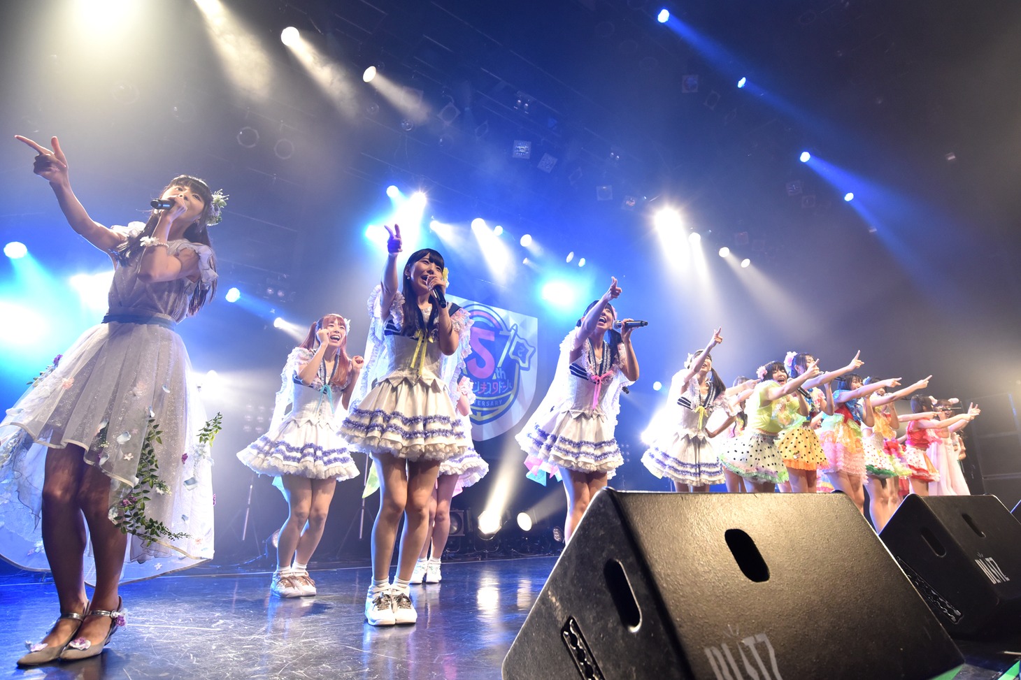 「虹のコンキスタドール5周年イヤー突入記念イベント～まるごとのアイをキミに～」エンディングの様子。