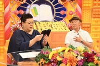 7月24日放送「マツコの知らない世界」で「マツコの知らないしおりの世界」を紹介する豊嶋利雄氏。(c)TBS