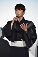 両親の愛について熱弁する星野源。