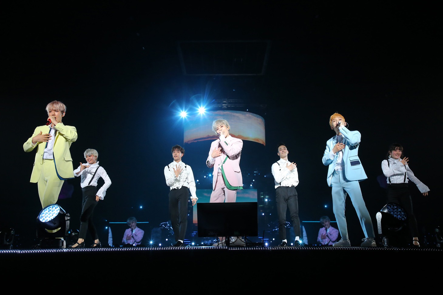 「EXO-CBX "MAGICAL CIRCUS" TOUR 2018」神奈川・横浜アリーナ公演の様子。