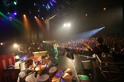 chay「chay 5th Anniversary Live～Surprise Box～」大阪・BIGCAT公演の模様。（撮影：渡邉一生）